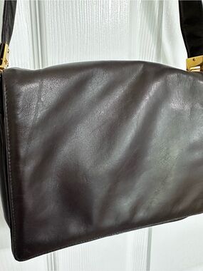 Valerie Stevens Ladies Purse in Chocolate Brown.